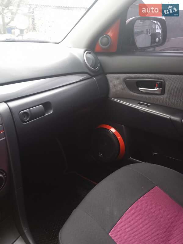 Седан Mazda 3 2008 в Смоліному