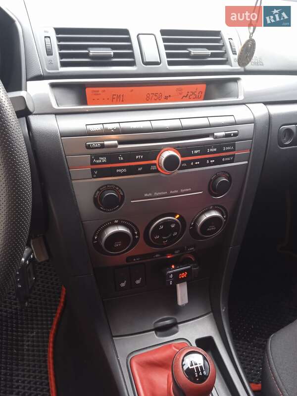 Седан Mazda 3 2008 в Смолином