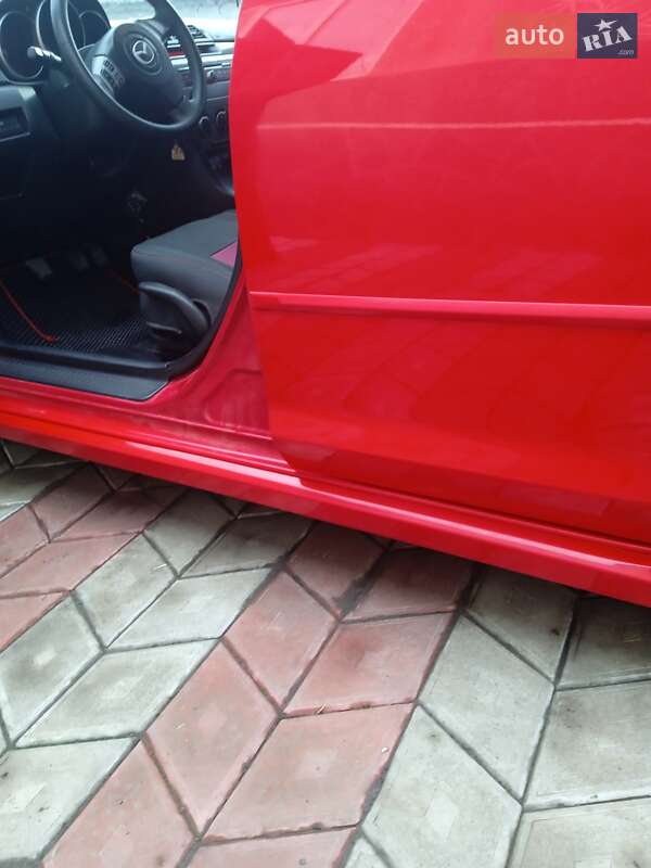 Седан Mazda 3 2008 в Смолином