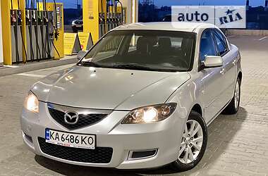 Седан Mazda 3 2006 в Киеве