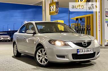 Седан Mazda 3 2006 в Киеве