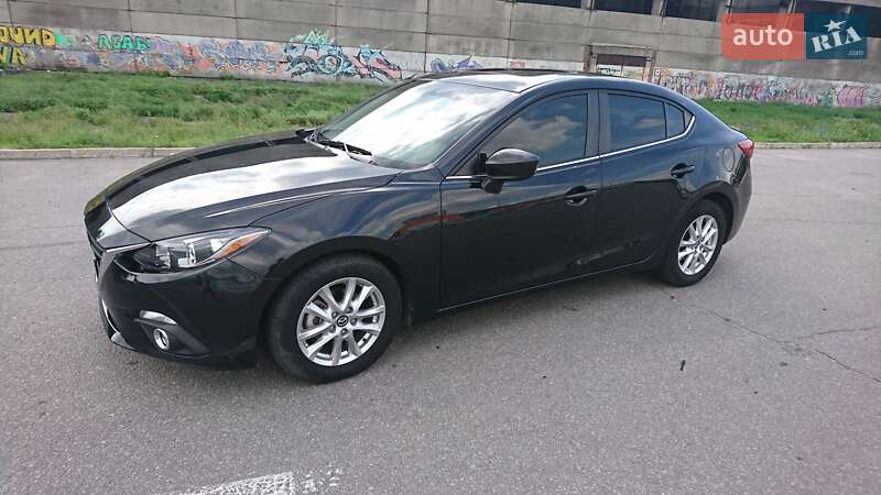 Седан Mazda 3 2015 в Полтаве