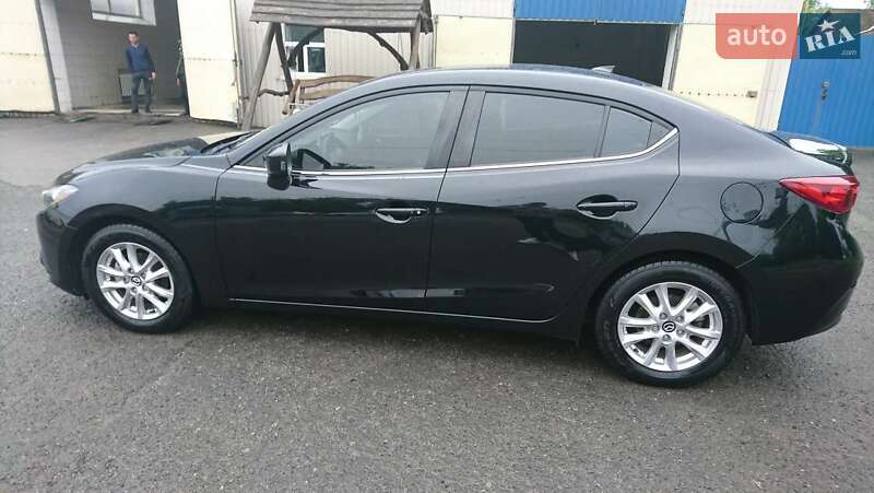 Седан Mazda 3 2015 в Полтаве