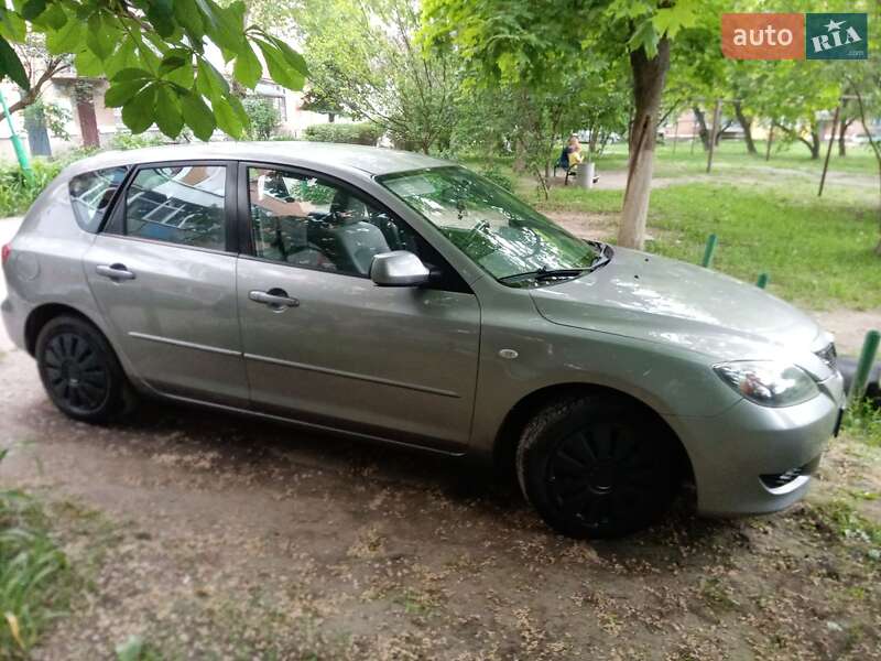 Хэтчбек Mazda 3 2005 в Миргороде