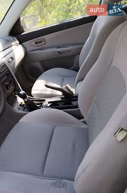 Хэтчбек Mazda 3 2004 в 