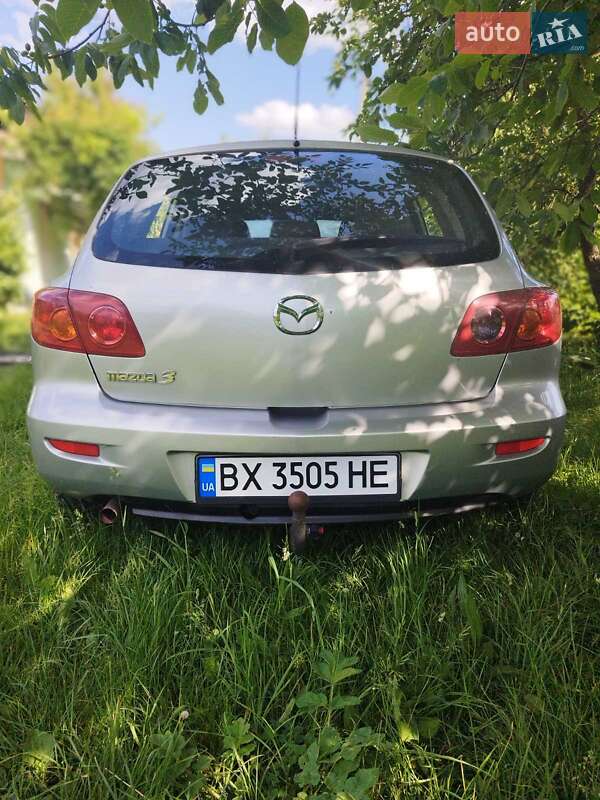Хэтчбек Mazda 3 2004 в Новой Ушице