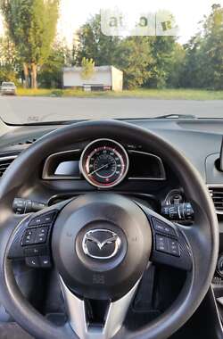 Хетчбек Mazda 3 2015 в Дніпрі