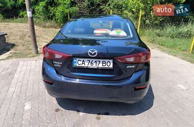 Седан Mazda 3 2015 в Смілі