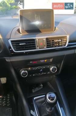 Хэтчбек Mazda 3 2014 в 