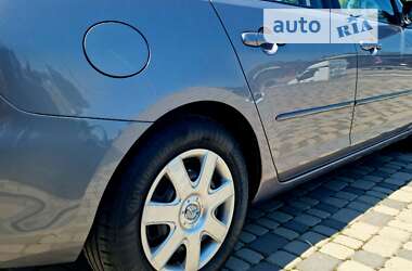Седан Mazda 3 2006 в 