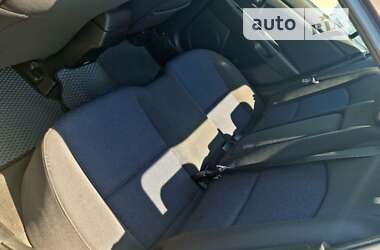 Седан Mazda 3 2006 в 
