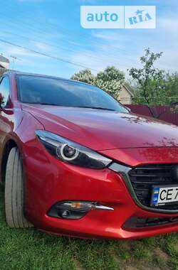 Хэтчбек Mazda 3 2016 в Черновцах