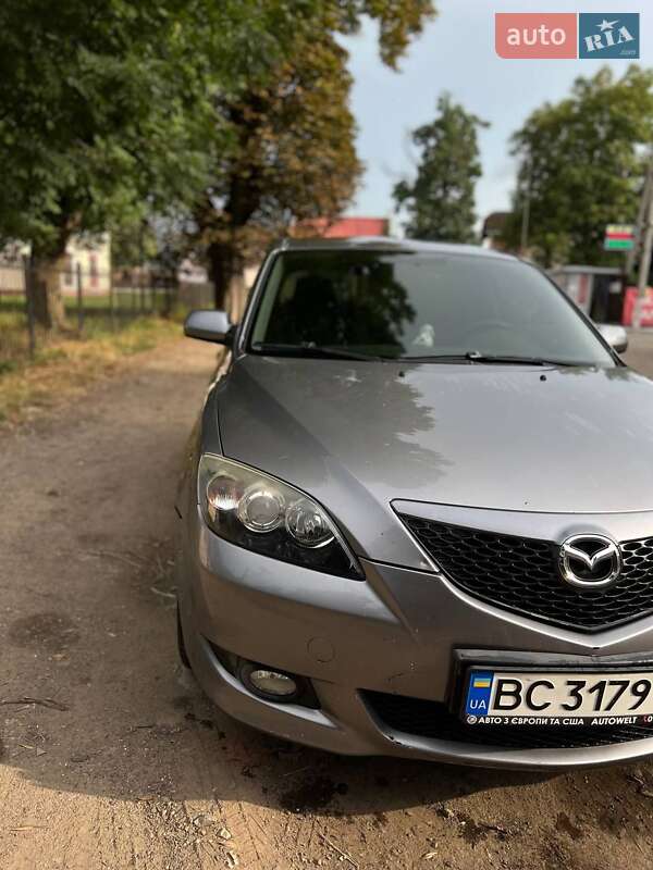 Хэтчбек Mazda 3 2005 в Самборе