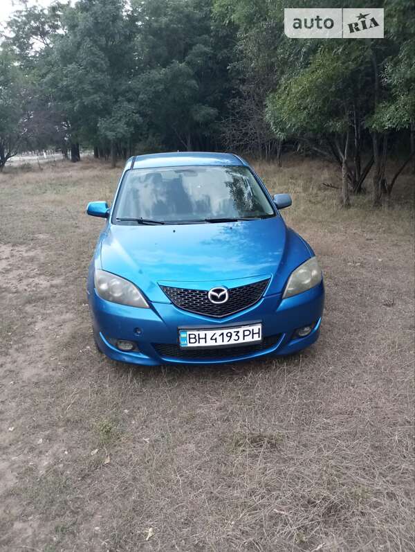 Хетчбек Mazda 3 2004 в Сараті