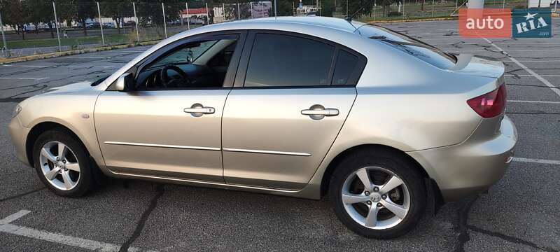 Седан Mazda 3 2007 в Запорожье