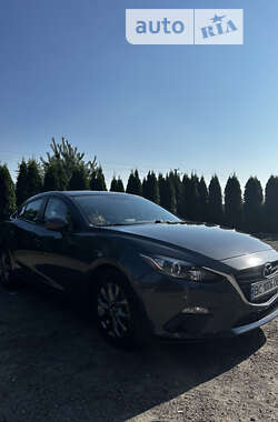 Седан Mazda 3 2015 в Львове