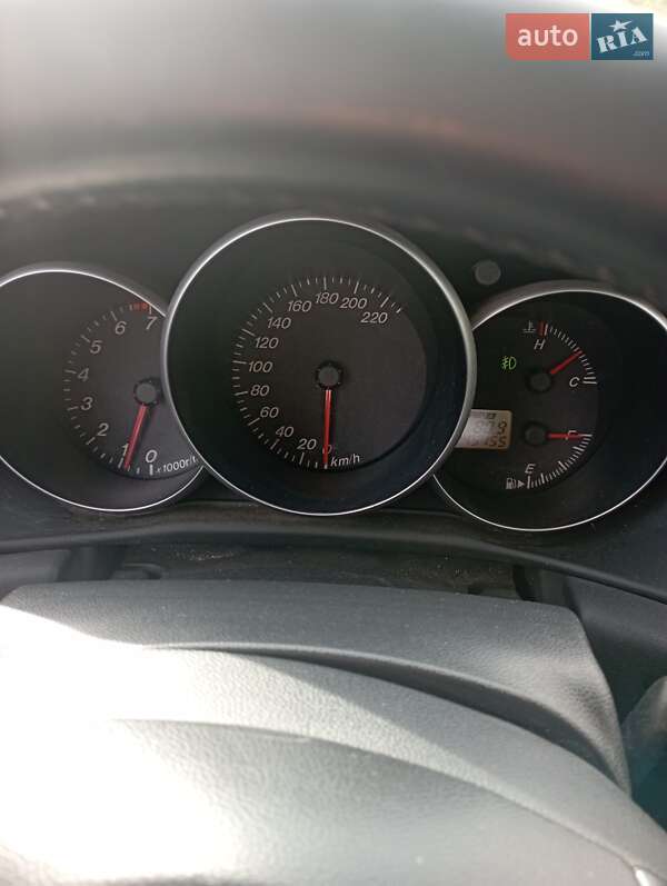 Седан Mazda 3 2004 в Чернівцях