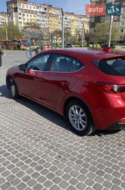 Хетчбек Mazda 3 2014 в Дніпрі