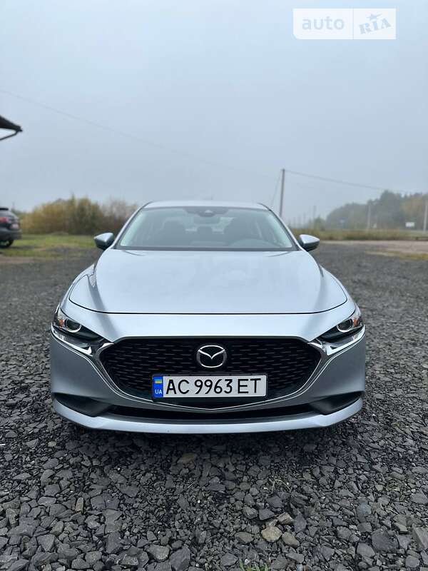Седан Mazda 3 2020 в Ратным