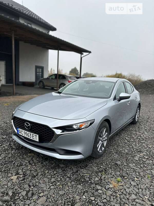Седан Mazda 3 2020 в Ратным