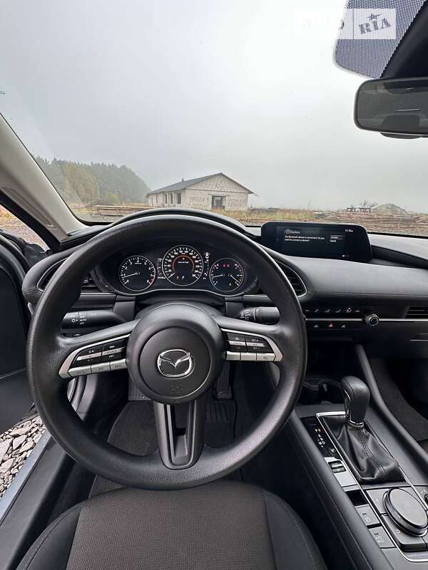 Седан Mazda 3 2020 в Ратным