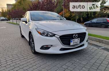 Хэтчбек Mazda 3 2017 в 