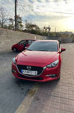 Седан Mazda 3 2016 в Києві