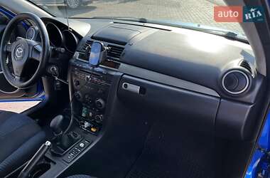 Седан Mazda 3 2005 в Одесі