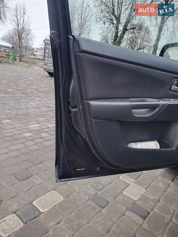 Седан Mazda 3 2006 в Тульчине