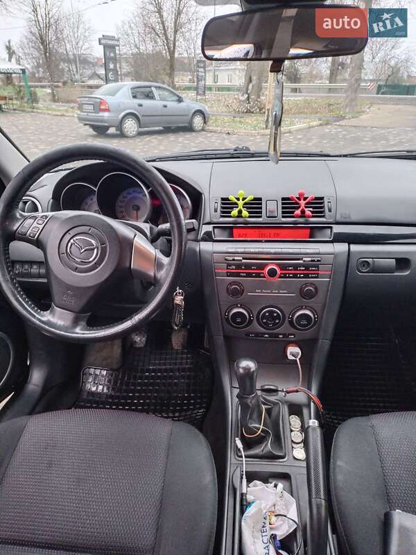 Седан Mazda 3 2006 в Тульчине
