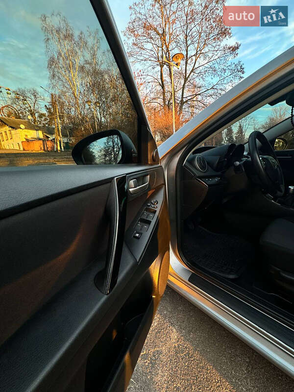 Хэтчбек Mazda 3 2009 в Житомире