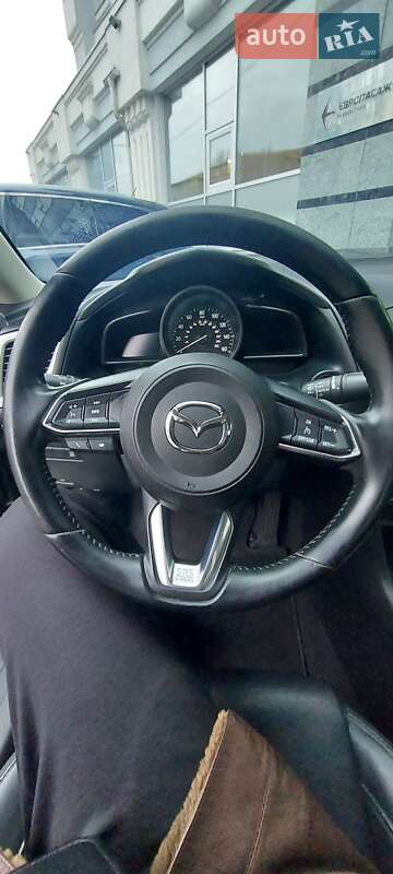 Седан Mazda 3 2016 в Киеве