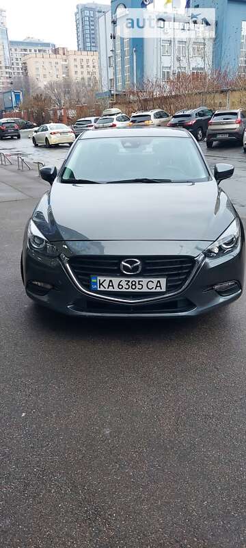 Седан Mazda 3 2016 в Киеве