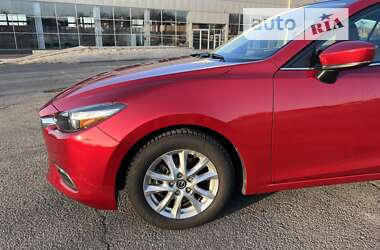 Седан Mazda 3 2018 в Кривому Розі