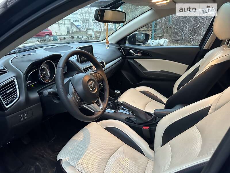 Хетчбек Mazda 3 2014 в Києві фото 21 Хетчбек Mazda 3 2014 в Києві