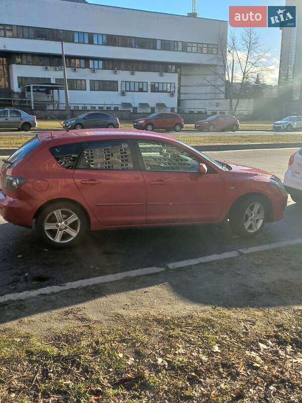 Хэтчбек Mazda 3 2005 в Киеве