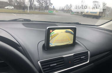 Седан Mazda 3 2016 в 