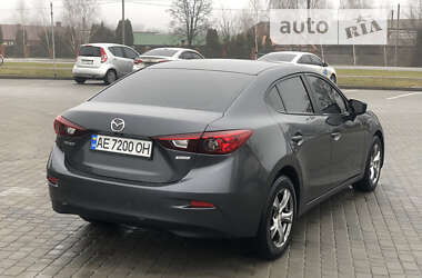 Седан Mazda 3 2016 в 