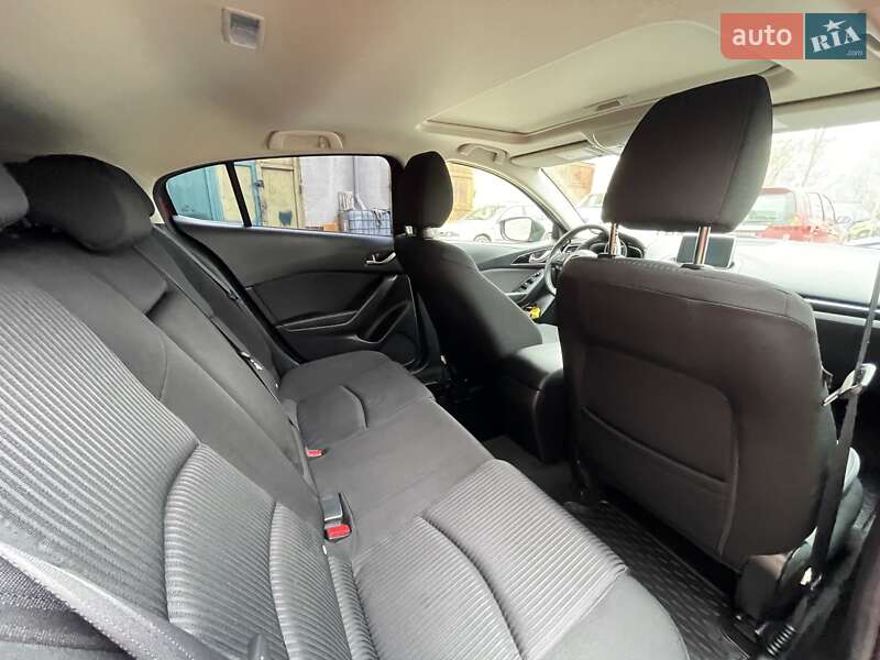Хэтчбек Mazda 3 2016 в Ивано-Франковске фото 8 Хэтчбек Mazda 3 2016 в Ивано-Франковске