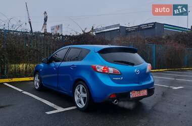 Хэтчбек Mazda 3 2010 в Ужгороде