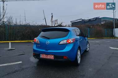 Хэтчбек Mazda 3 2010 в Ужгороде