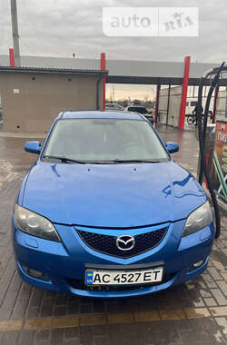 Седан Mazda 3 2004 в Нововолинську