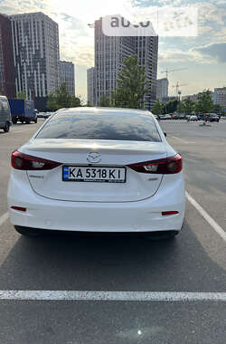 Седан Mazda 3 2018 в Ивано-Франковске