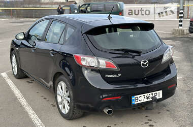 Хэтчбек Mazda 3 2010 в Ивано-Франковске