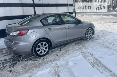 Седан Mazda 3 2012 в Виннице