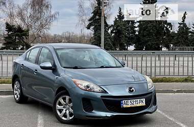 Седан Mazda 3 2011 в Дніпрі