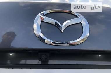 Седан Mazda 3 2017 в Тульчині