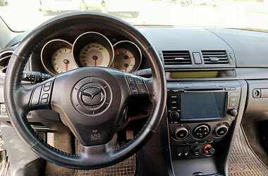Седан Mazda 3 2006 в Чернигове