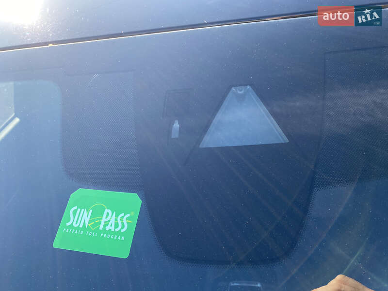 Хэтчбек Mazda 3 2018 в Киеве фото 27 Хэтчбек Mazda 3 2018 в Киеве