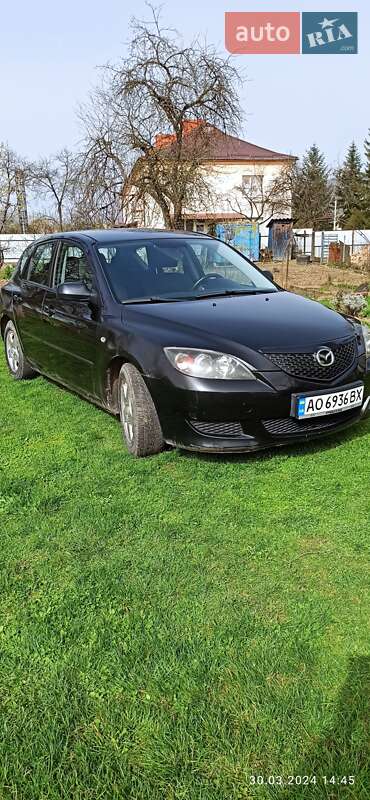 Хэтчбек Mazda 3 2003 в Ужгороде